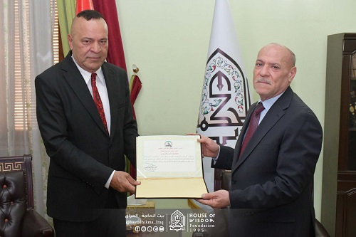The Command and Staff College honors the Chairman of the Board of Trustees of Beit Al-Hikma